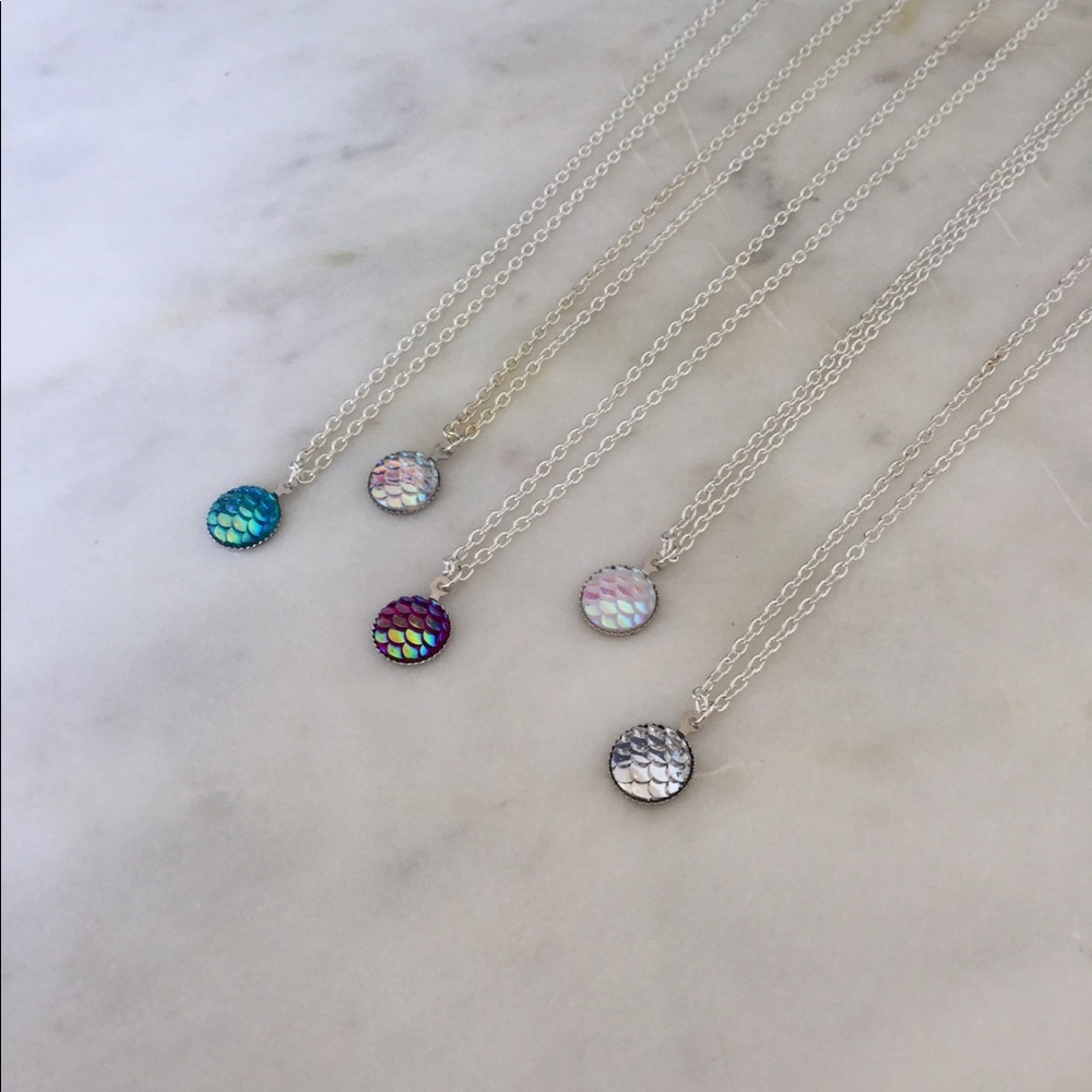 Mermaid Scale Pendant Necklace - Picture 2 of 7